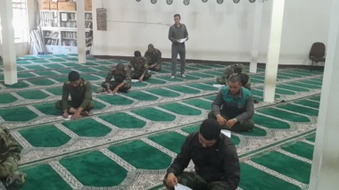 مهارت‌آموزی سربازان یگان ویژه فراجا در حوزه کشت و پرورش زعفران در لرستان