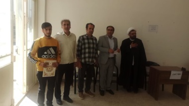 تجلیل از دانش‌آموزان برتر پایه دوم و سوم هنرستان پسرانه شهید بهشتی