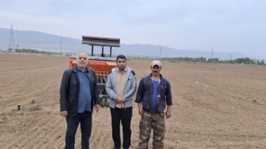 آغاز کشت هسته‌های اولیه در مزارع پرورشی بذر گندم ایستگاه تحقیقات چندمنظوره سراب چنگایی خرم آباد