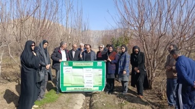 دوره آموزشی پاکسازی مزارع از پسماندهای پلاستیکی و ظروف سموم